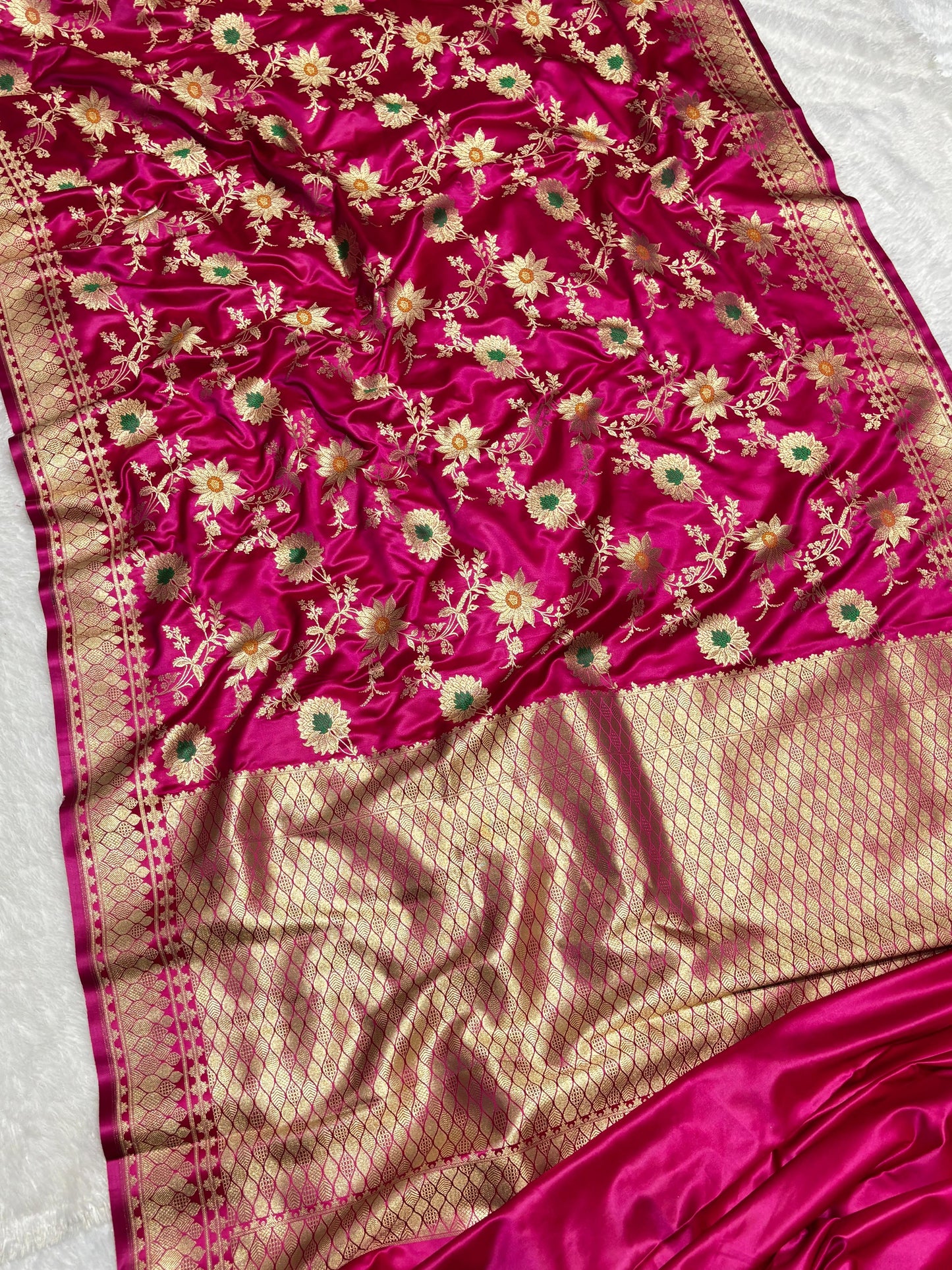 Royal Rani Pink Sunflower and Daisy Jaal Saree with Golden Border