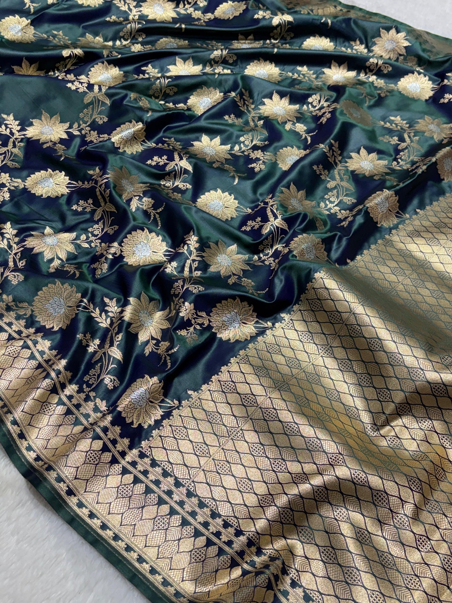 Bottle Teal Green Floral Jaal Katan Banarasi Silk Saree