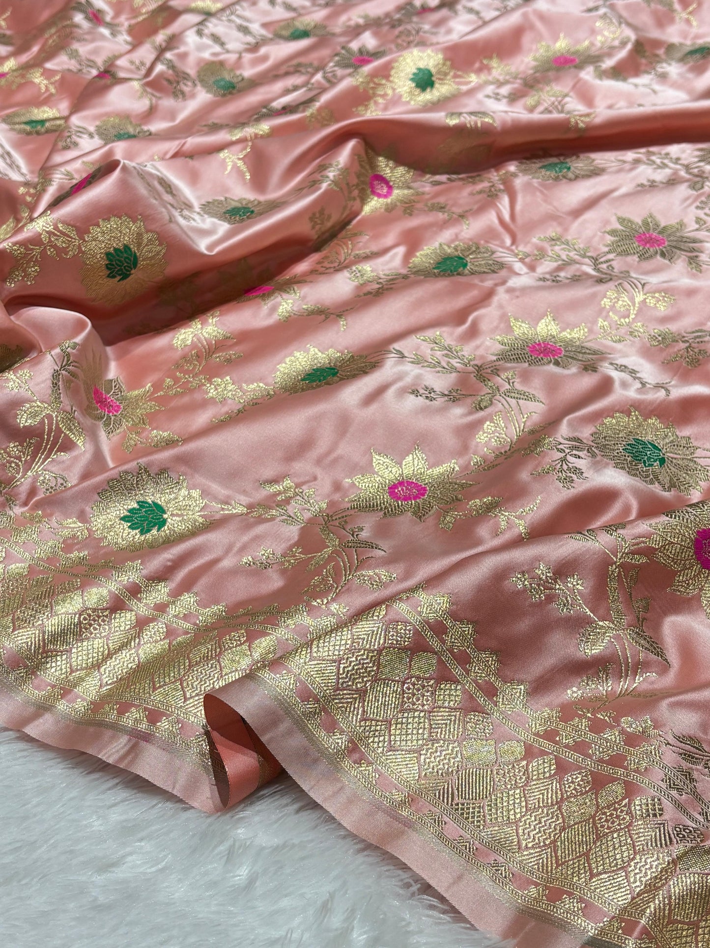 Blush Pink Sunflower and Daisy Jaal Saree with Golden Border 6