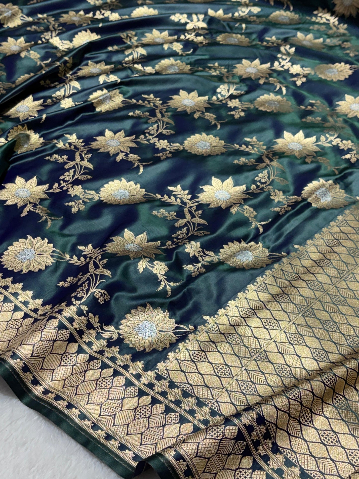 Bottle Teal Green Floral Jaal Katan Banarasi Silk Saree