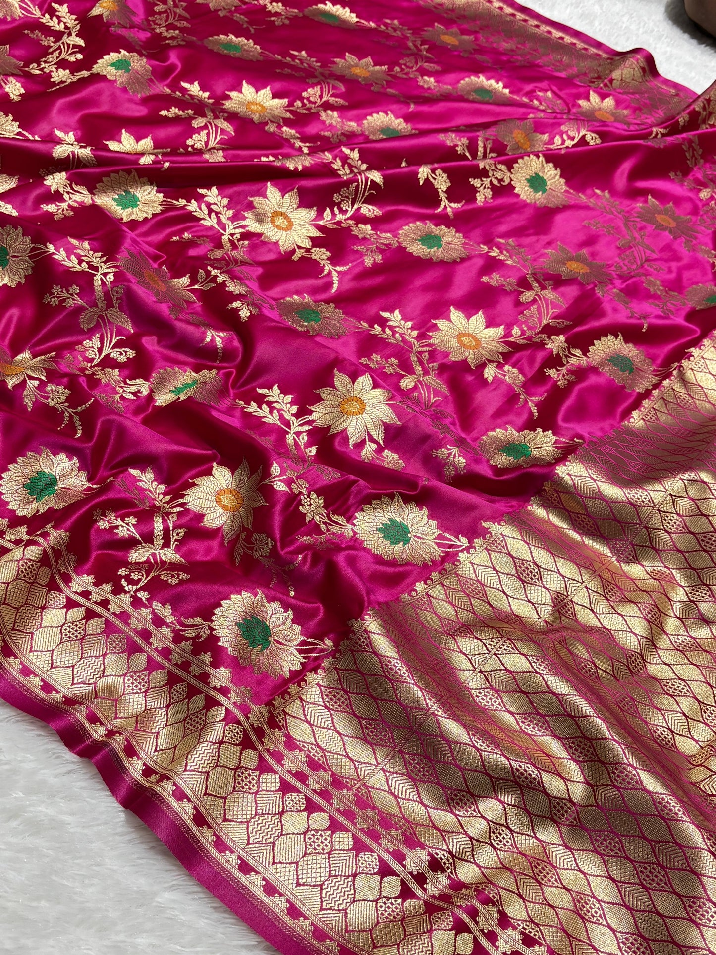 Royal Rani Pink Sunflower and Daisy Jaal Saree with Golden Border