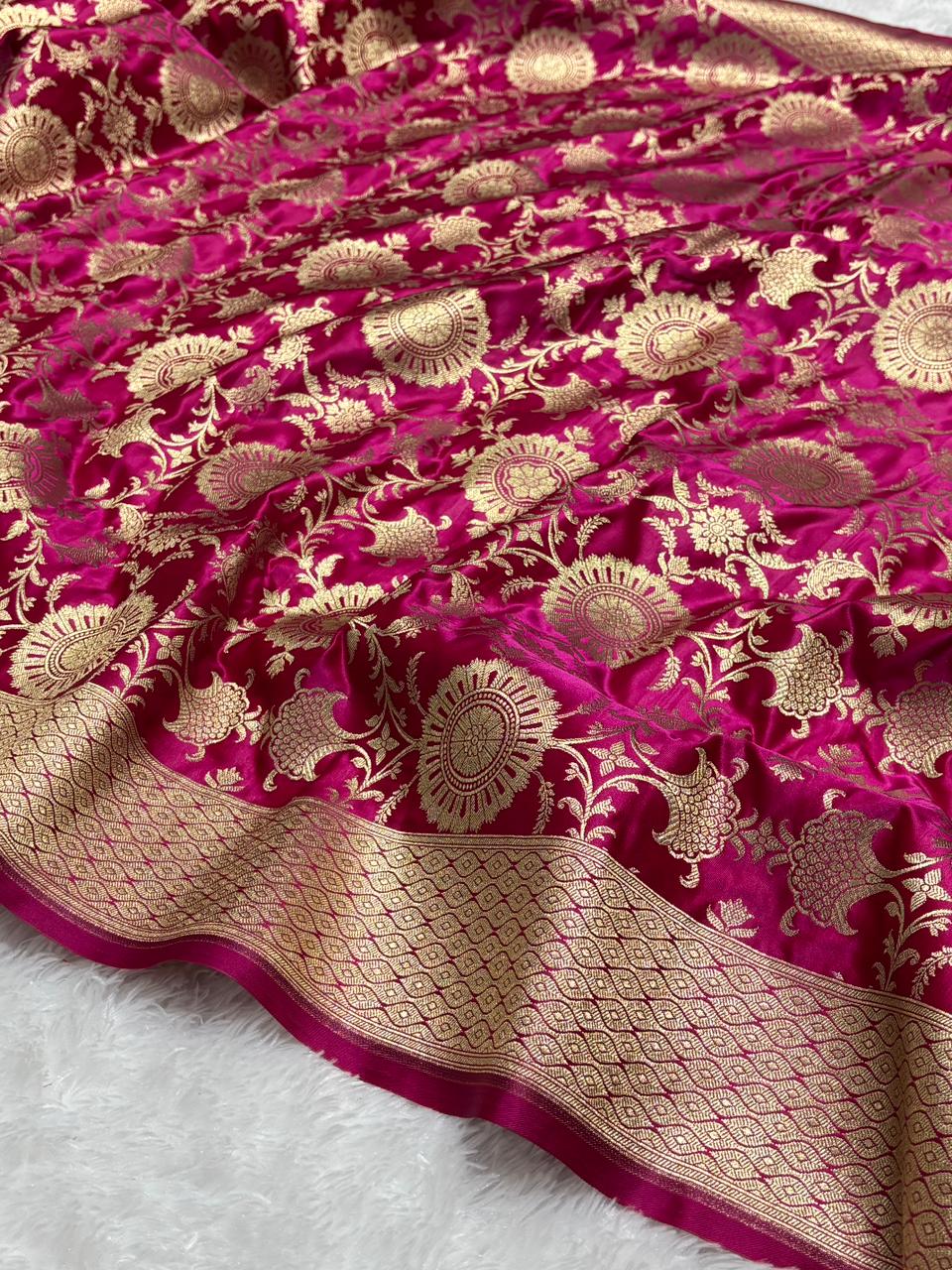 Majestic Rani Pink Floral Jaal Katan Banarasi Silk Saree with Golden Border 8