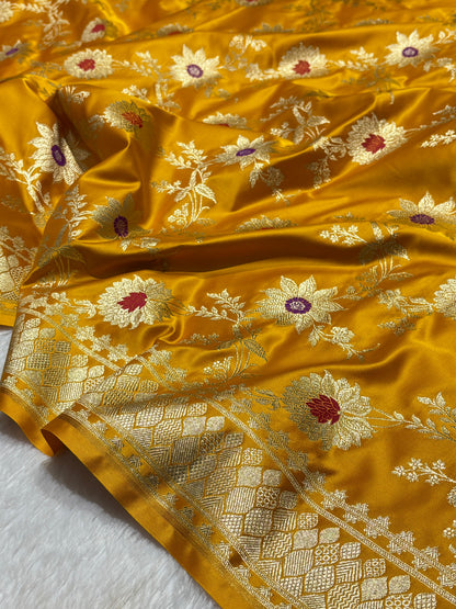 Marigold Yellow Sunflower and Daisy Jaal Saree with Golden Border 7
