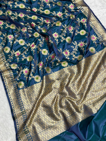 Peacock Blue Sunflower and Daisy Jaal Saree with Golden Border 4