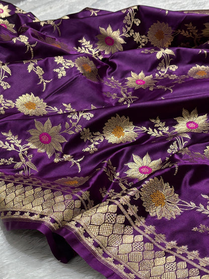 Purple Katan Banarasi Silk Saree with Sunflower and Daisy Jaal and Golden Zari Border 6