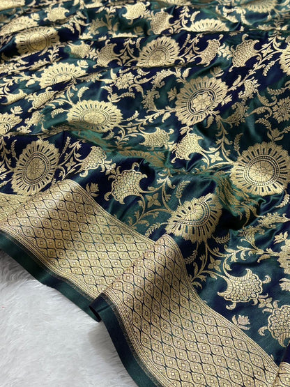 Regal Peacock Teal Green Floral Zaal katan Banarasi Silk with golden border 5