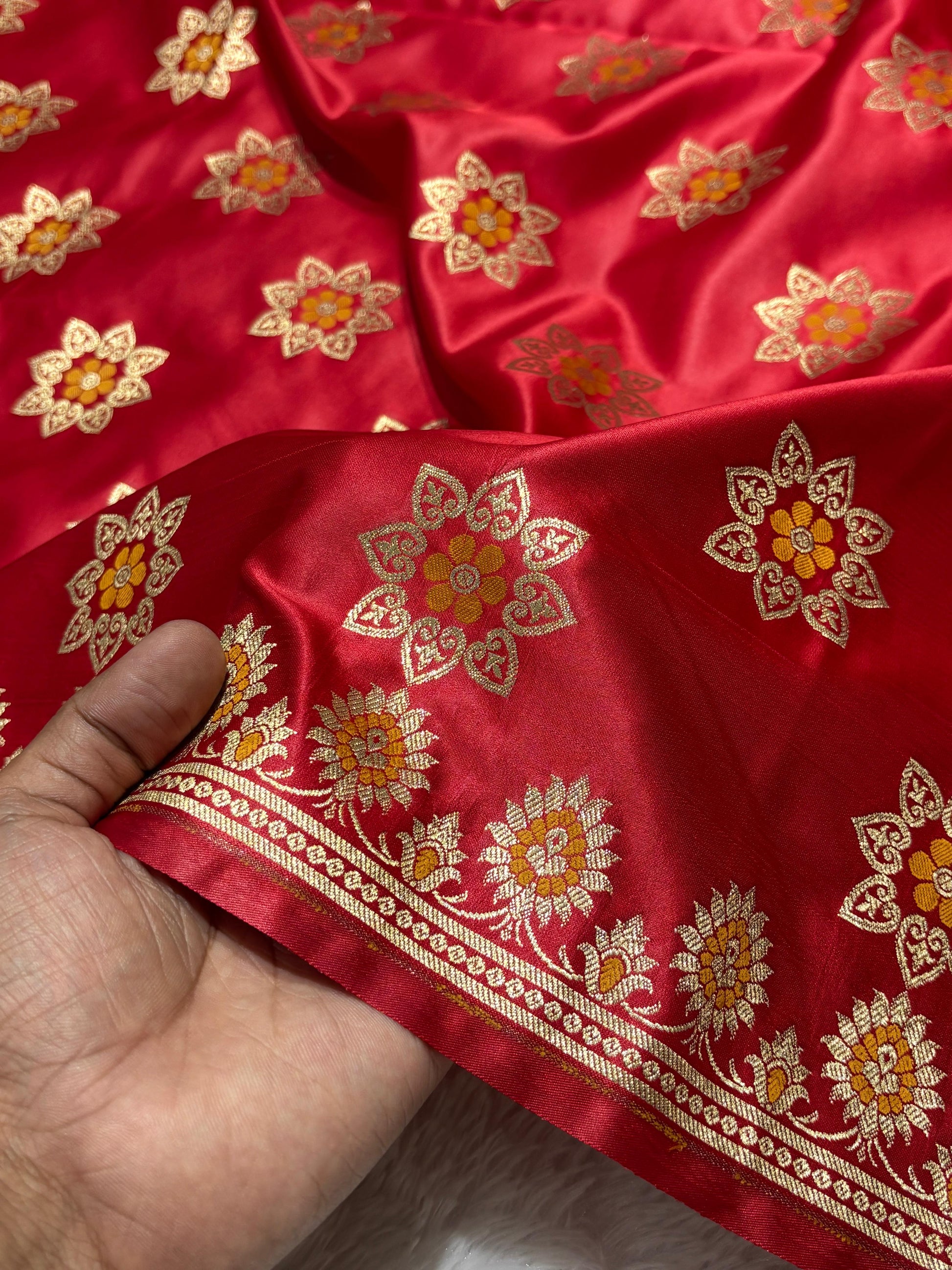 Royal Red Katan Banarasi Silk Saree with Floral Lotus Butti and Zari Border 8