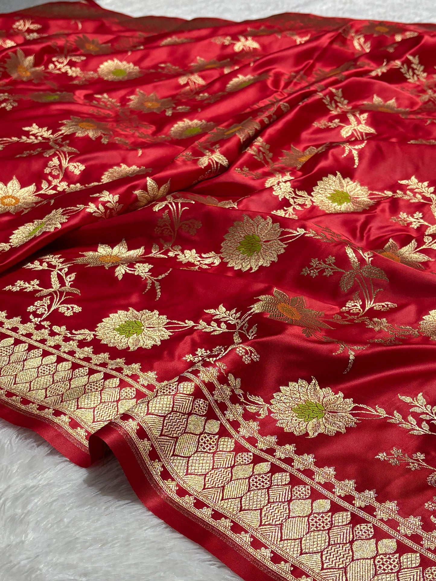 Ruby Red Sunflower and Daisy Jaal Saree with Golden Border 6