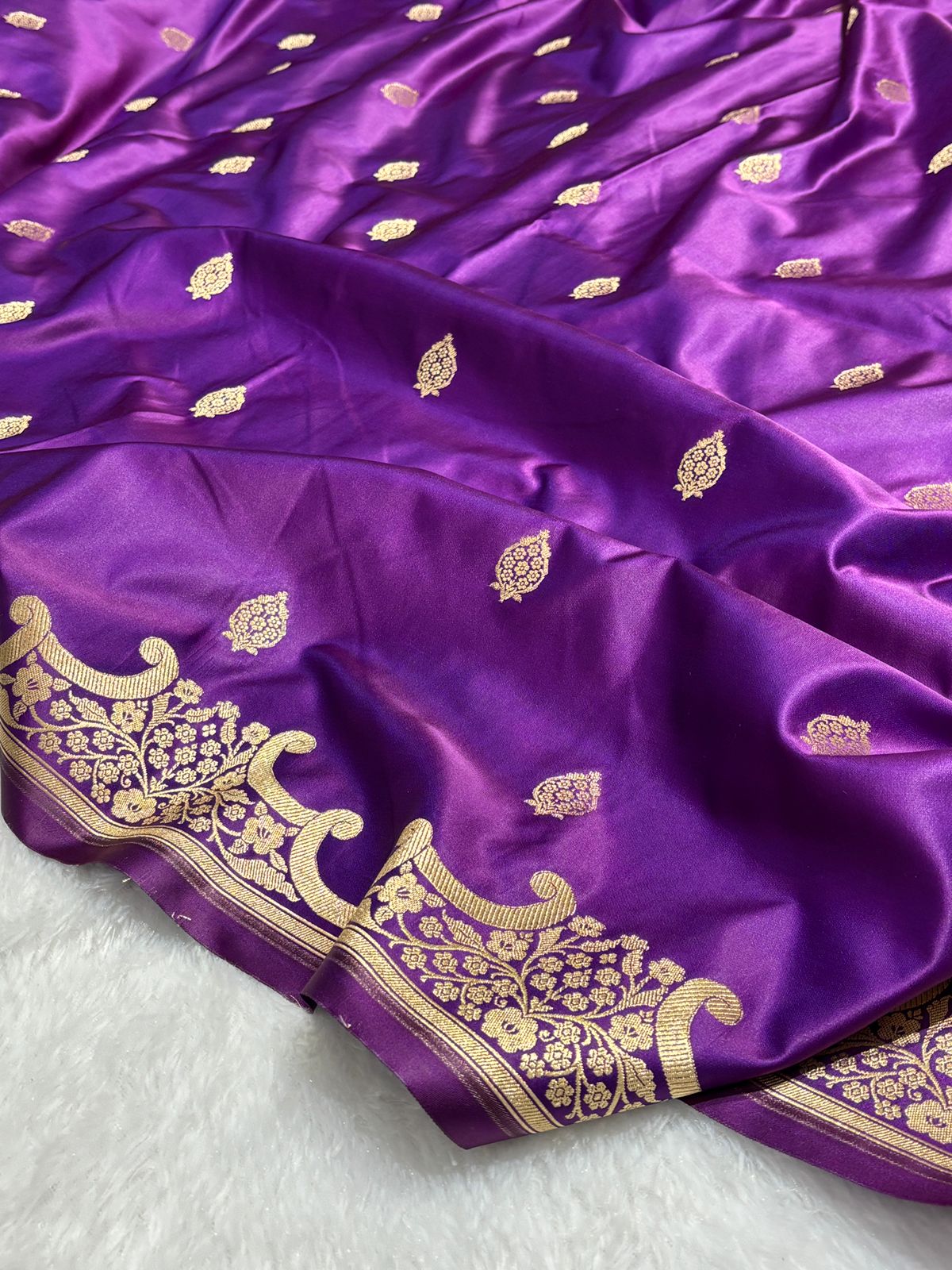 Royal Purple Katan Silk Banarasi Saree with Floral Kangoora Zari Border
